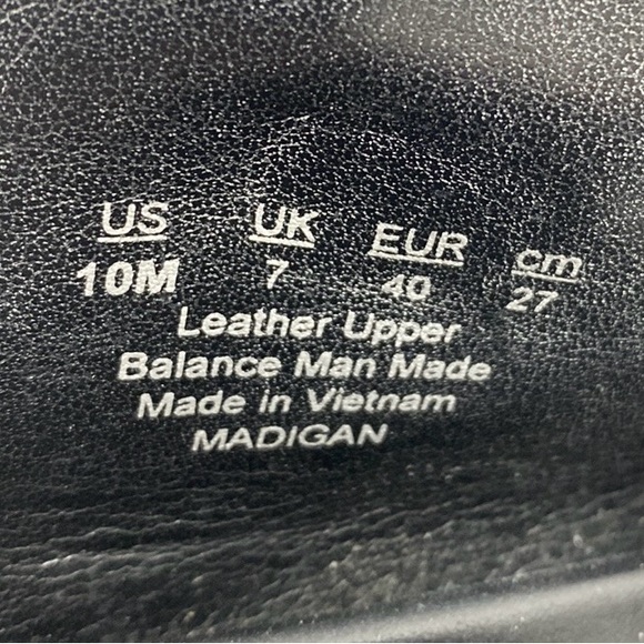 Naturalizer Madigan Leather and Suede Buckle Slide Sandals - Picture 7 of 7